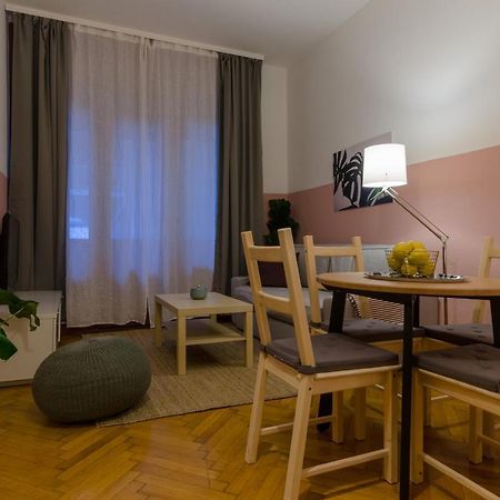 شقة Studio Next To Kiraly Street Kd11 بودابست المظهر الخارجي الصورة