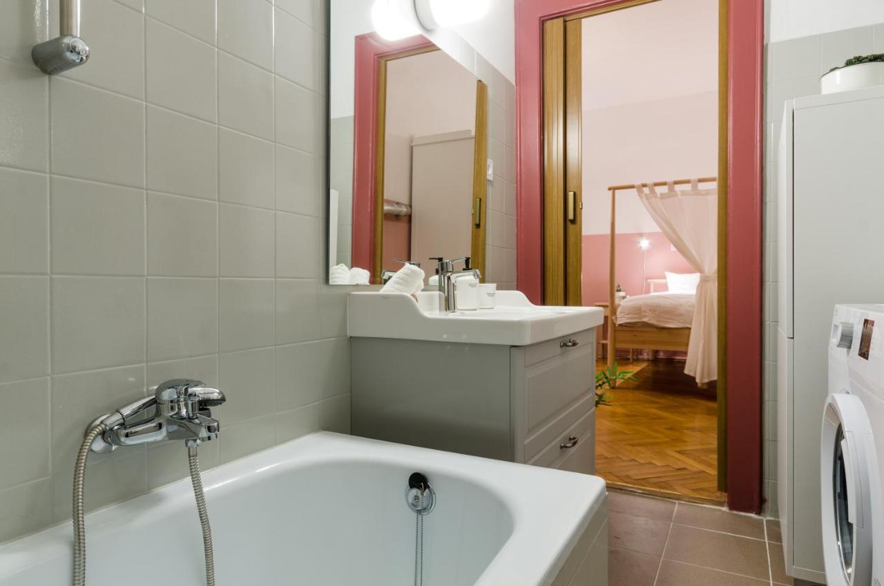 شقة Studio Next To Kiraly Street Kd11 بودابست المظهر الخارجي الصورة